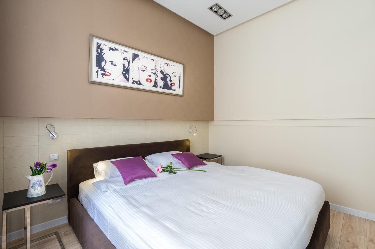 18 Sofievskaya Apartments Киев Экстерьер фото