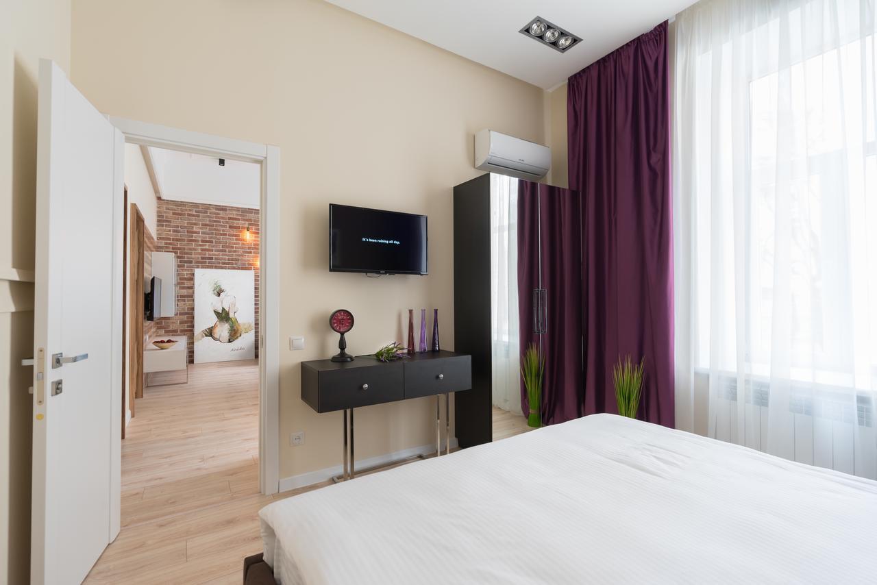 18 Sofievskaya Apartments Киев Экстерьер фото